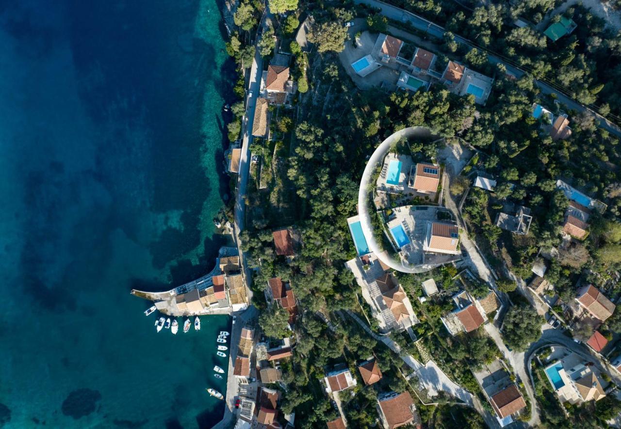 Pangolas Apartments Paxos Longós Exteriör bild
