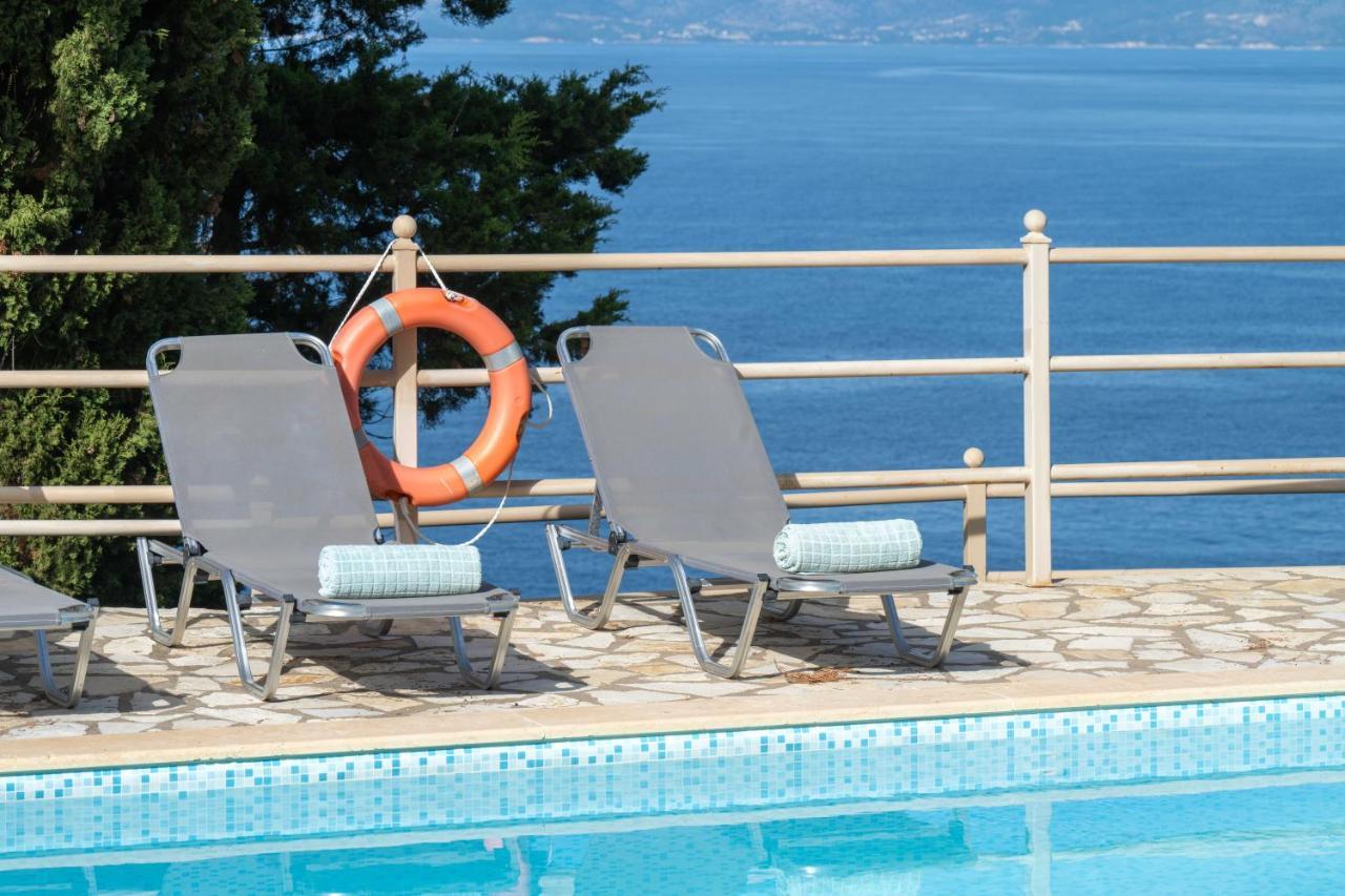 Pangolas Apartments Paxos Longós Exteriör bild