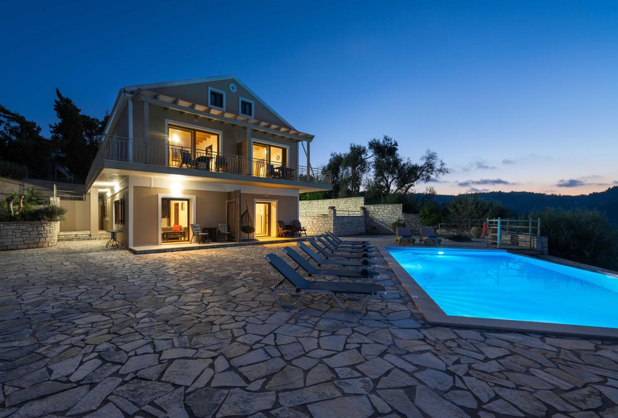 Pangolas Apartments Paxos Longós Exteriör bild