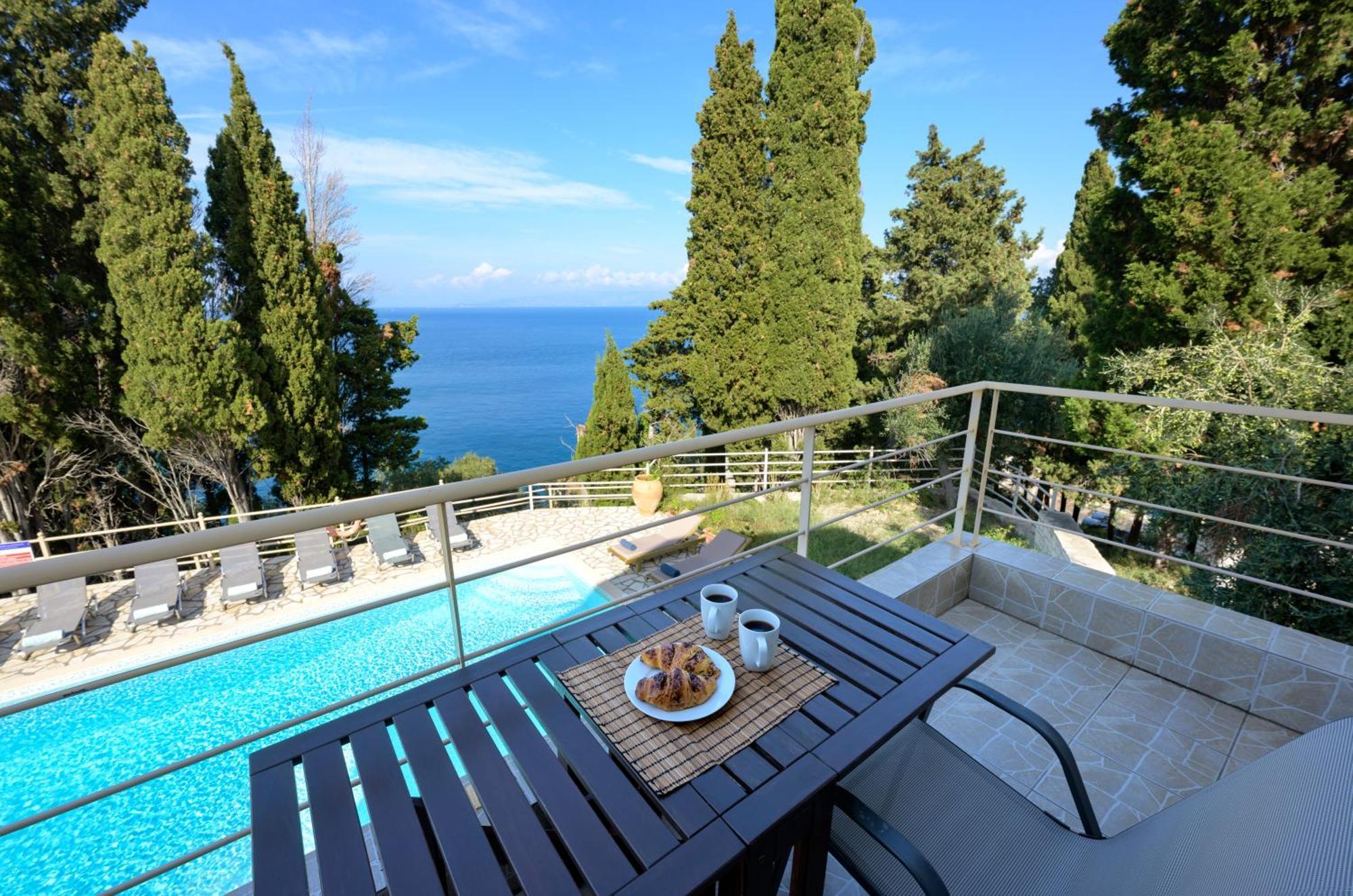 Pangolas Apartments Paxos Longós Exteriör bild